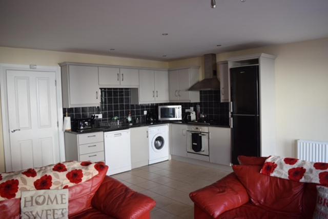 46 West Strand Avenue Portrush Exterior foto